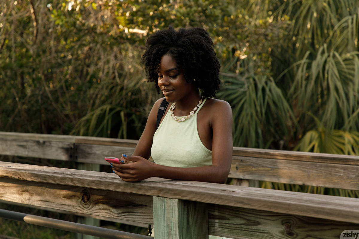 full_007_1013121122541199