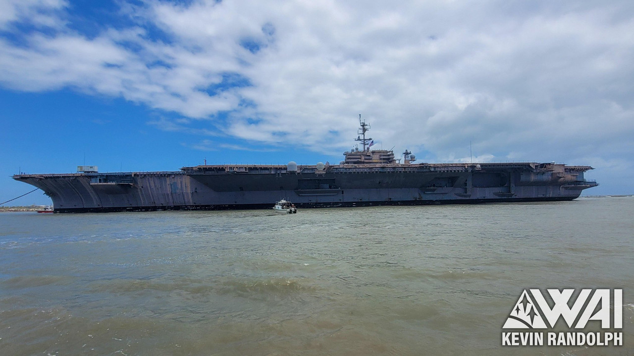 B37D3F6B-43A5-4142-8D83-8A0E6D89B6E8