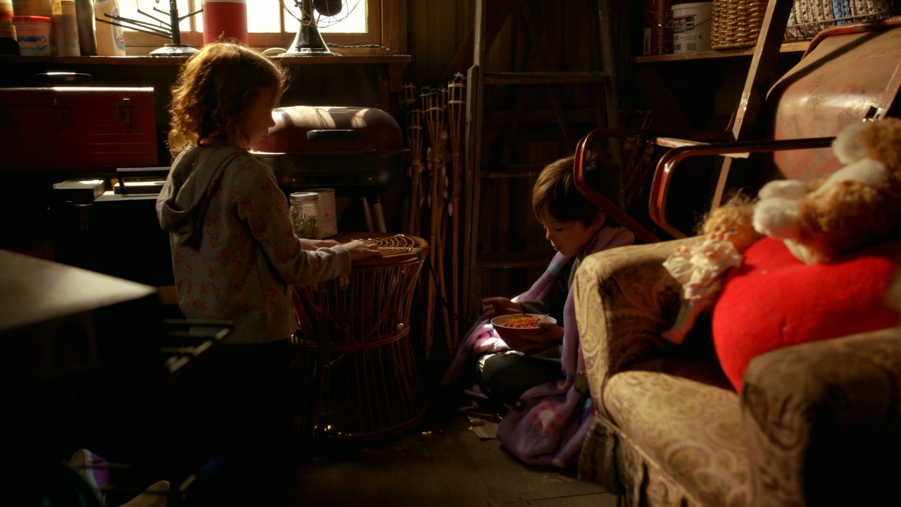 Star-Crossed (2014) S01E01 Pilot (1080p AMZN WEBRip x265 10bit EAC3 5.1).mkv_snapshot_04.37.402