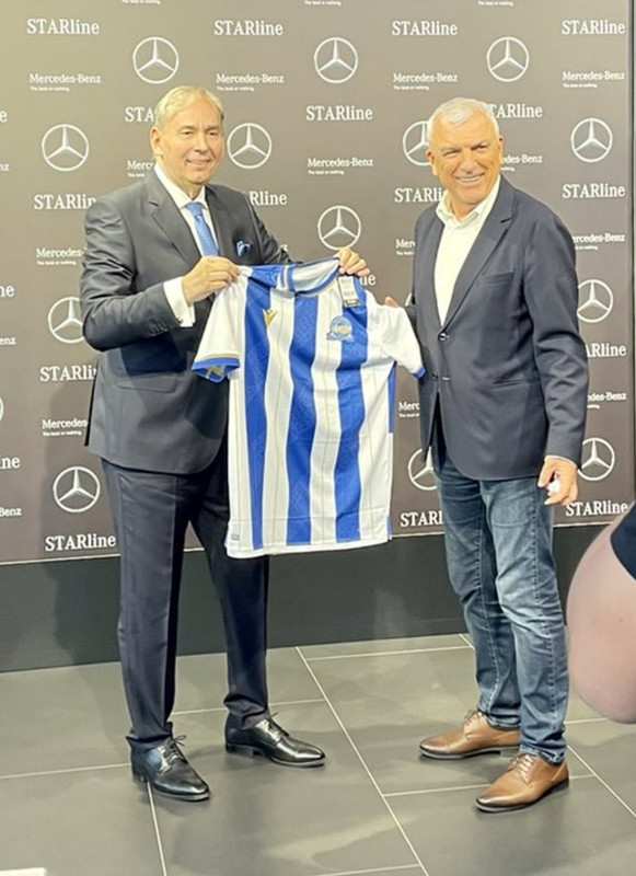 C6C9B453-329D-430C-894D-ABF767AF7BAD