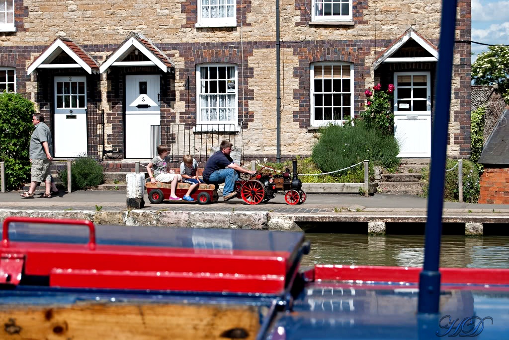 Sotke-bruerne-canal-boat-museum-HD.jpg