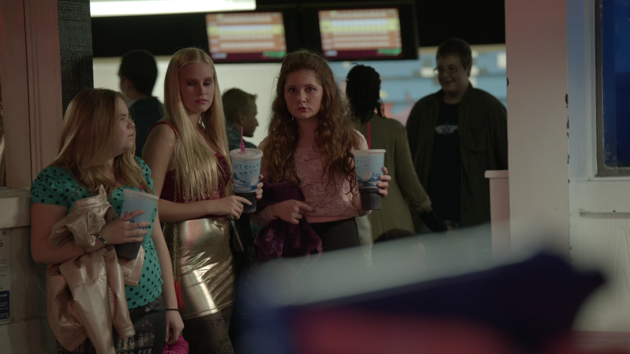 Shameless.US.S04E01.Simple.Pleasures.1080p.DTS-HD.MA.5.1.AVC.REMUX-FraMeSToR[SS]40