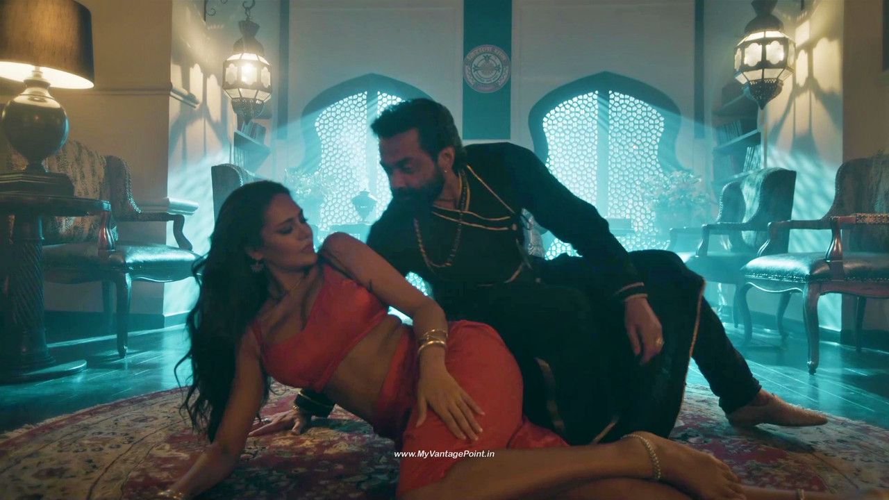 138Esha Gupta Hot in Aashram Web Series