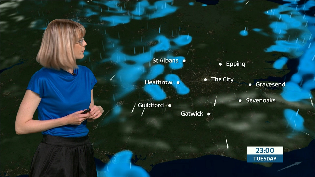 ITV News London_20200428_1800.ts_snapshot_26.03_[2020.04.28_21.08.40]