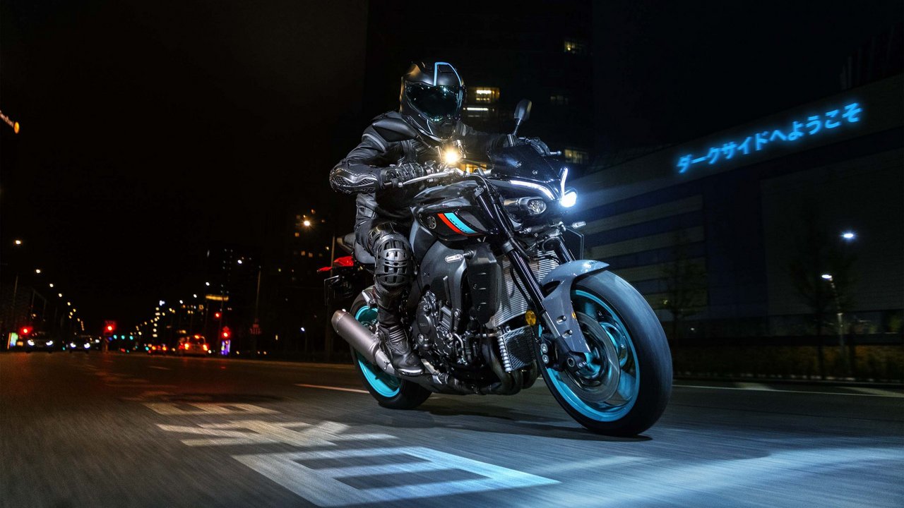 Нейкед Yamaha MT-10 2022