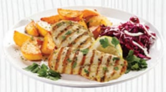 Petto di pollo alla griglia e insalata