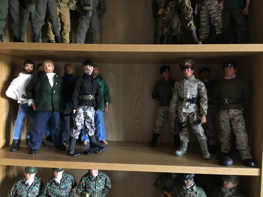 A Refit for Gunner HQ.. or the collection was out of control !! IMG-2232