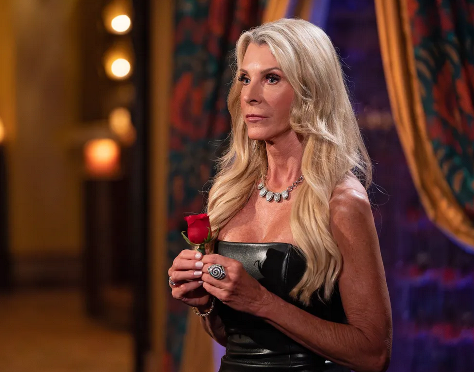 Screenshot-2024-11-07-at-09-55-14-Joan-Vassos-Reveals-Unseen-Golden-Bachelorette-Wardrobe-Malfunctio