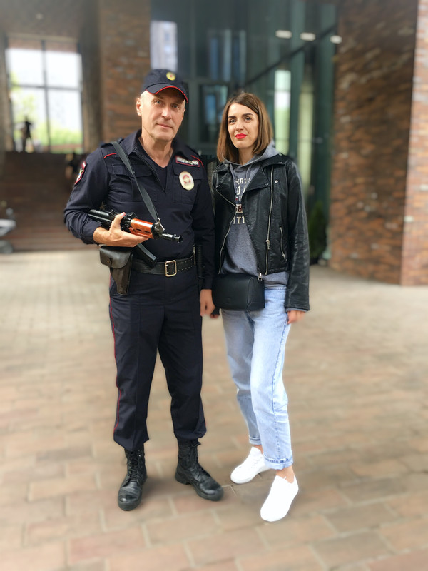 E4300A3C-4247-4C4B-9F95-01DAEA07E14D