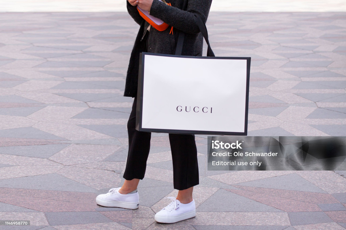 как отличить шарф Gucci от подделки