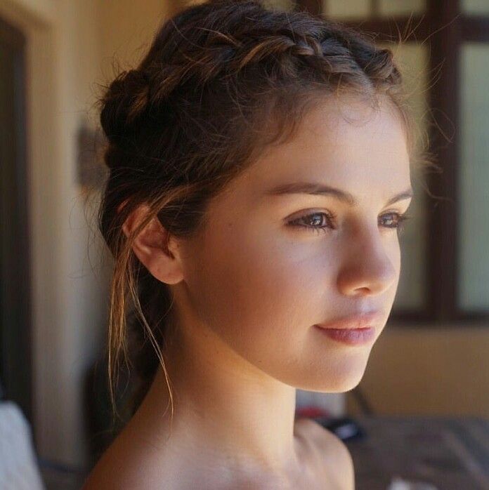 Selena Gomez muestra cómo luce su piel sin filtros