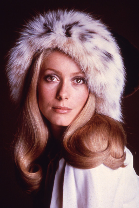 catherine_deneuve_md57