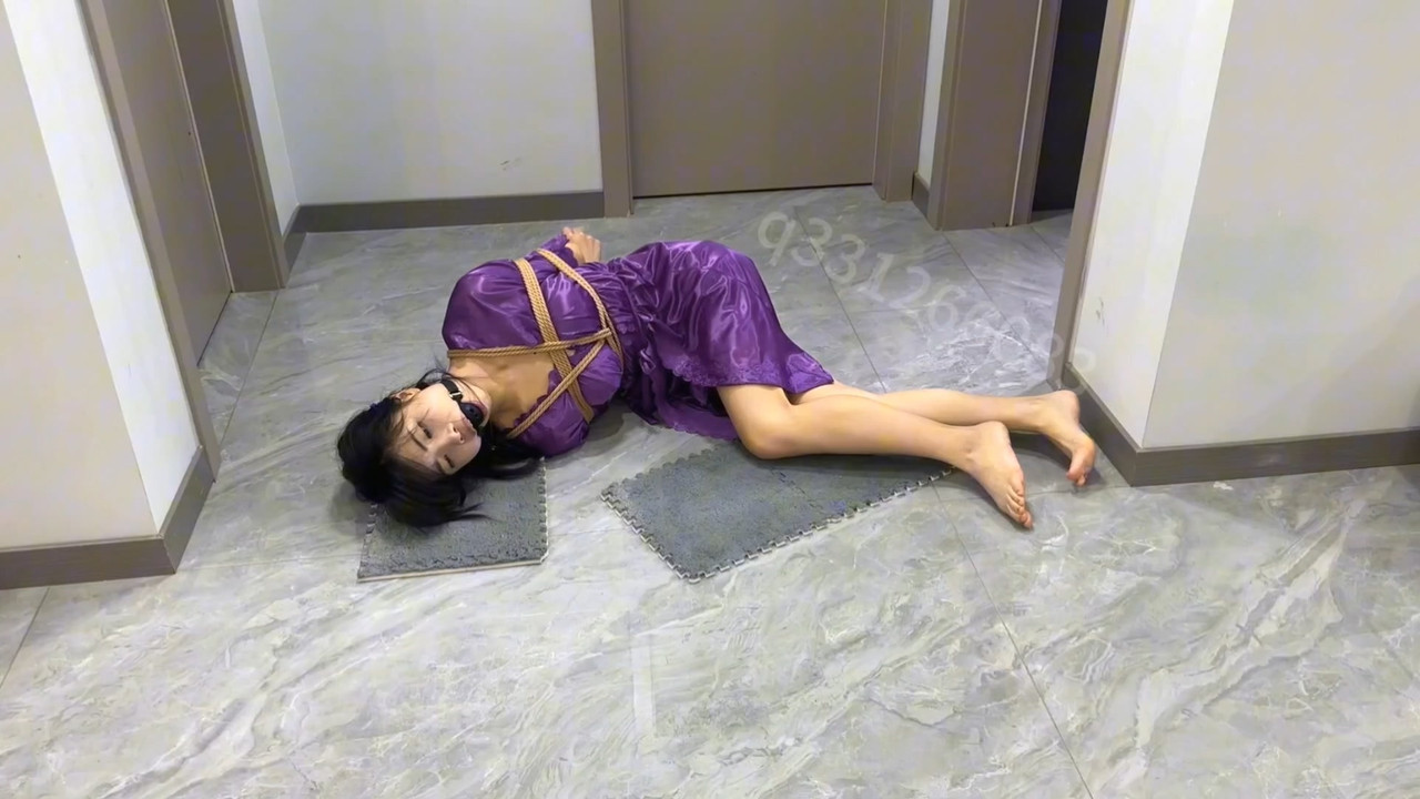 欢乐谷 性感紫色睡衣的末日.mp4_20231111_185148.860