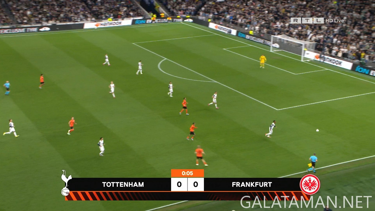 [Image: 04-10-20-10-00-RTL-HD-UEFA-Europa-League...40-963.jpg]