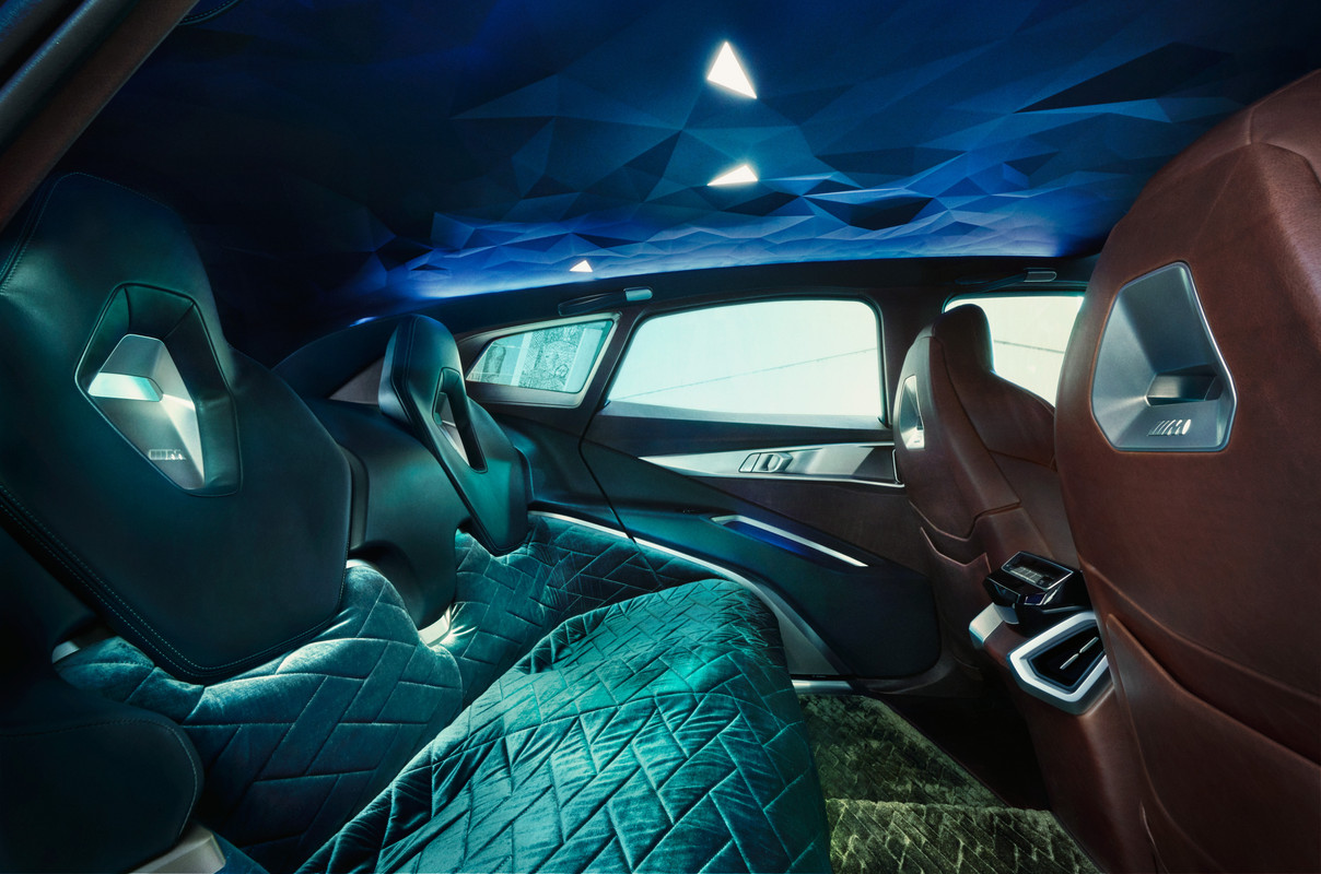 P90445538_highRes_bmw-concept-xm-11-21