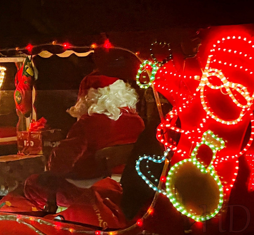 santa-sled-dec-2nd-2021.jpg