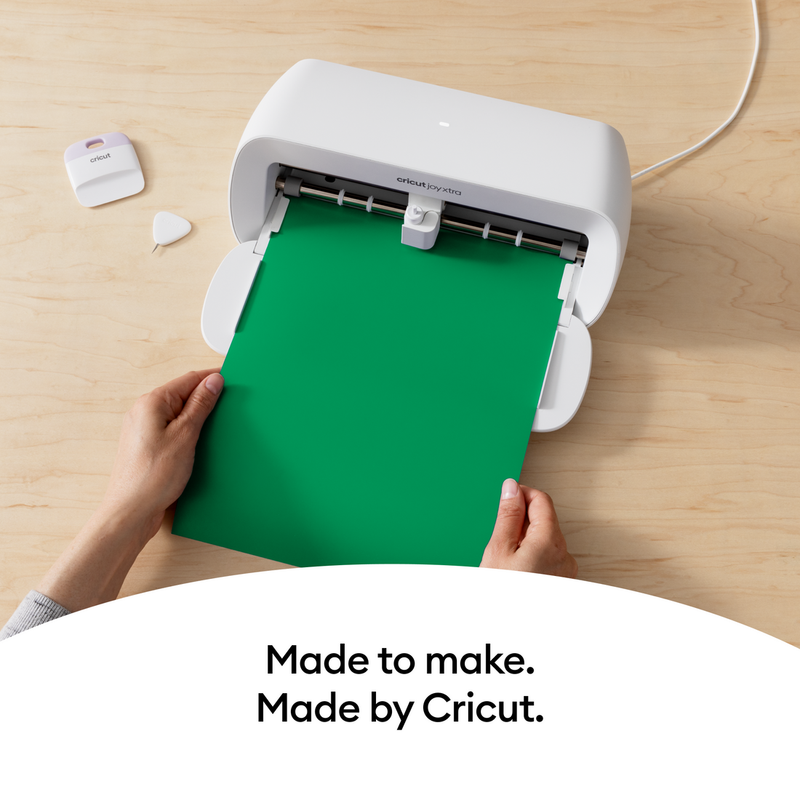 Gráfico mostrando que el vinilo Cricut Smart es resistente al agua y a la intemperie.