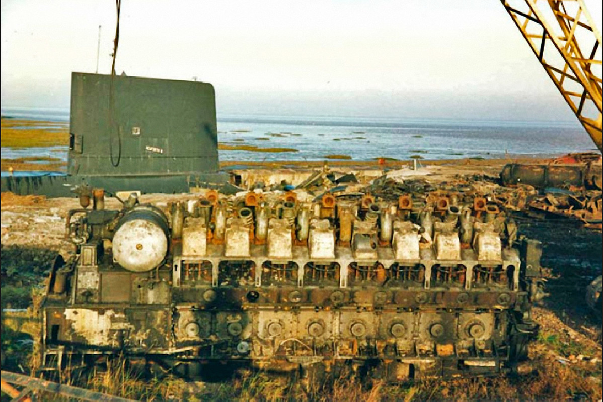 HMS Walrus (S.08) 1991-5