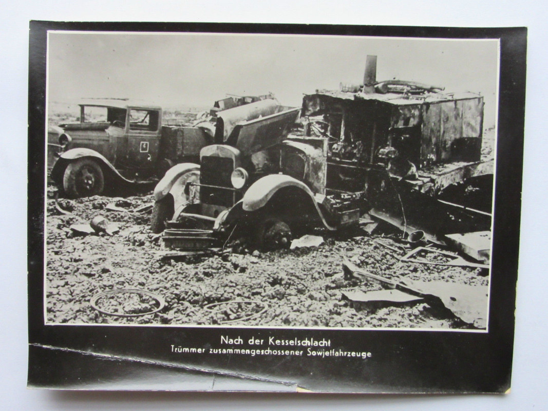 OSTFRONT NACH DER KESSELSCHLACHT ZERSTÖRTE LKW P