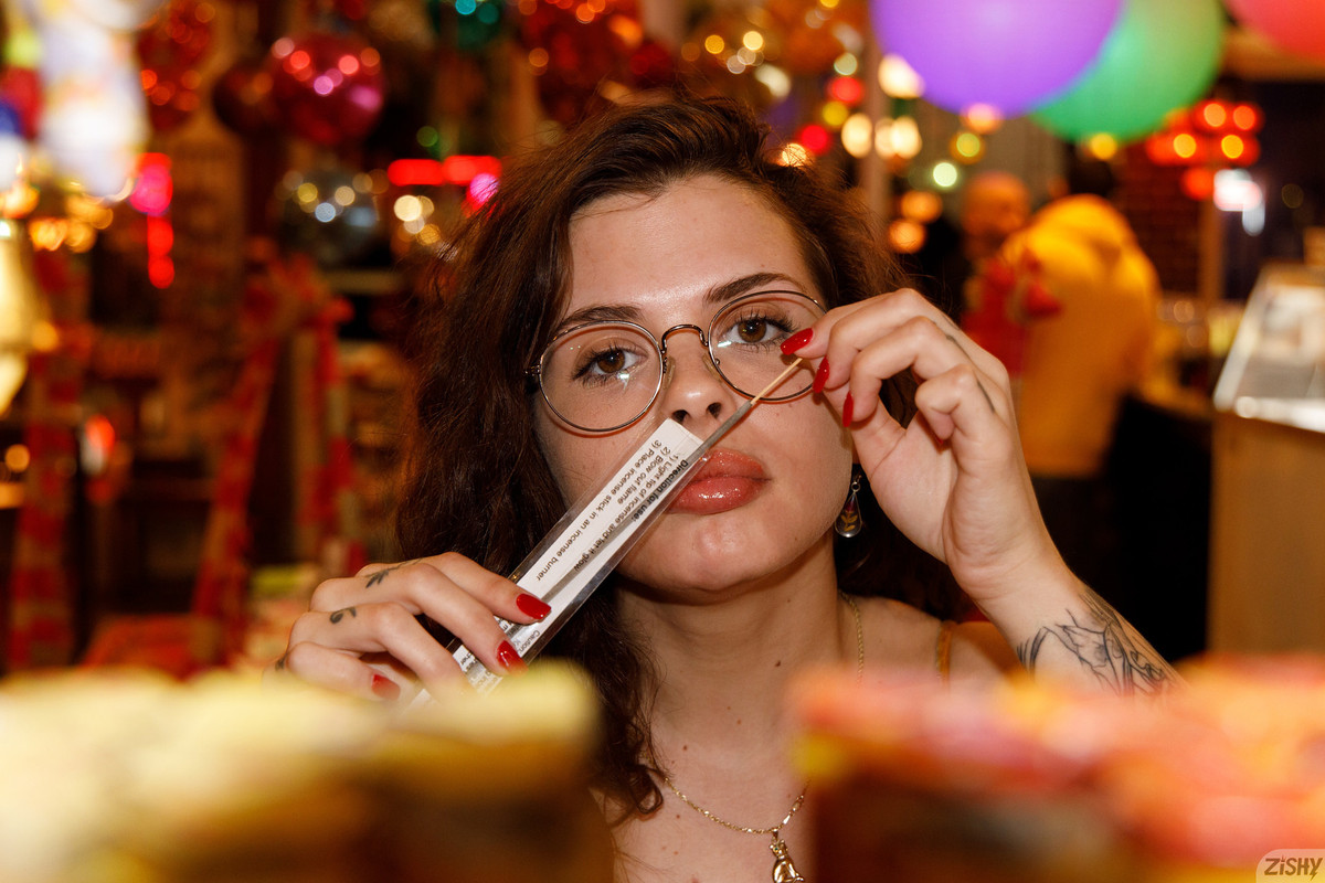 full_016_11485212587456