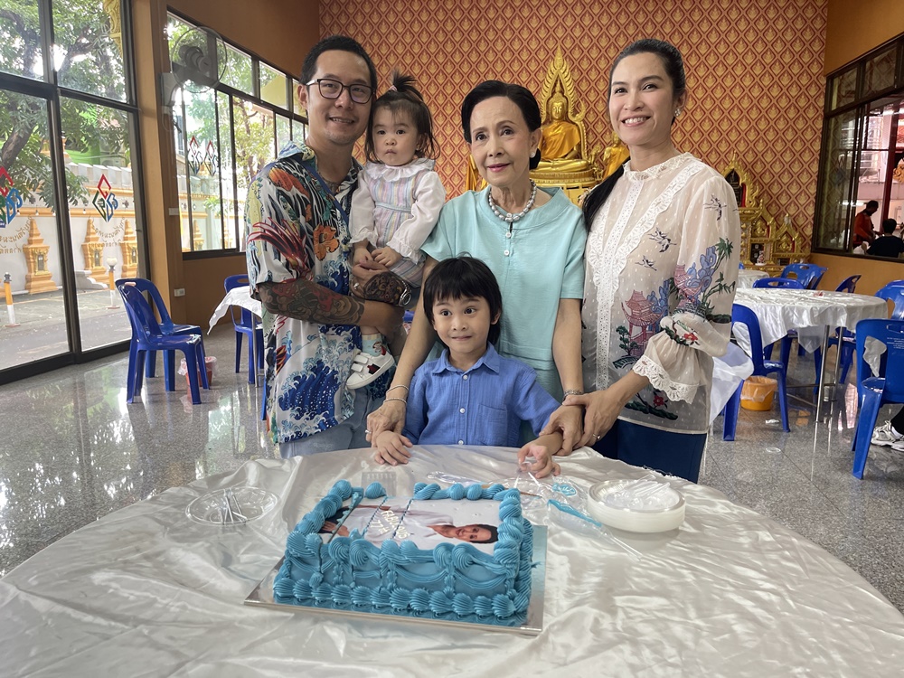 947-CACE0-1-BB3-4-E56-B0-EF-DE68-D4529-C05