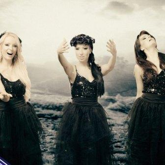 [Slika: Ustata-Trio-Soprano-Useshtam-Te-folder.jpg]