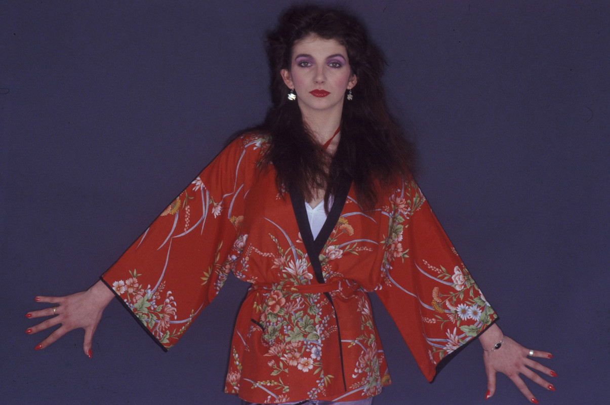 kate_bush_mc05