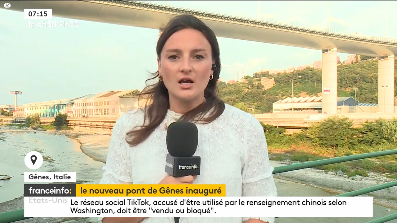 08.03 - 05.29.00 - 9h30. Entre JT, chroniques, invités et revues de p....ts_snapshot_00.52.44.554