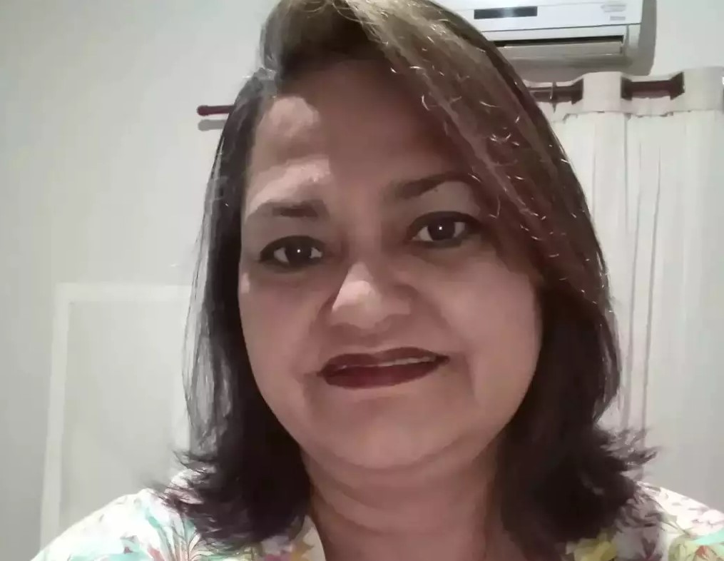 Albyna seguia para o trabalho quando foi esfaqueada pelo ex-marido. (Foto: Redes Sociais)