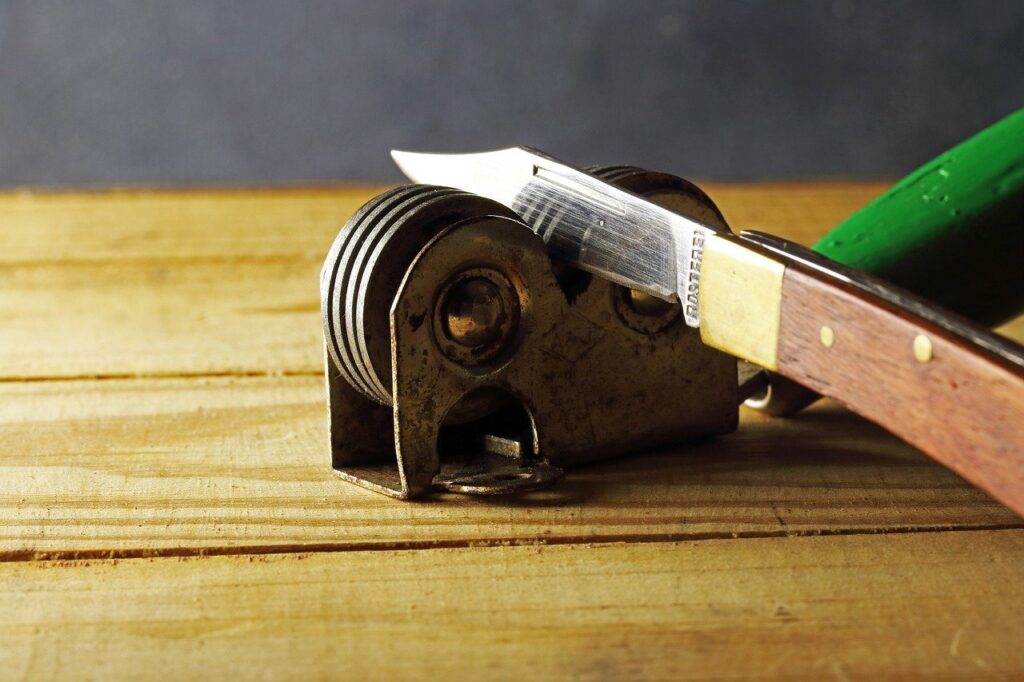 sharpen knives service