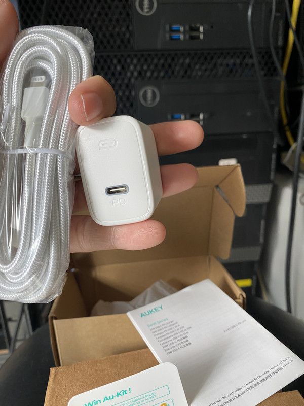 1442B3FF-3F77-46AF-8363-6F2DA2D9C021