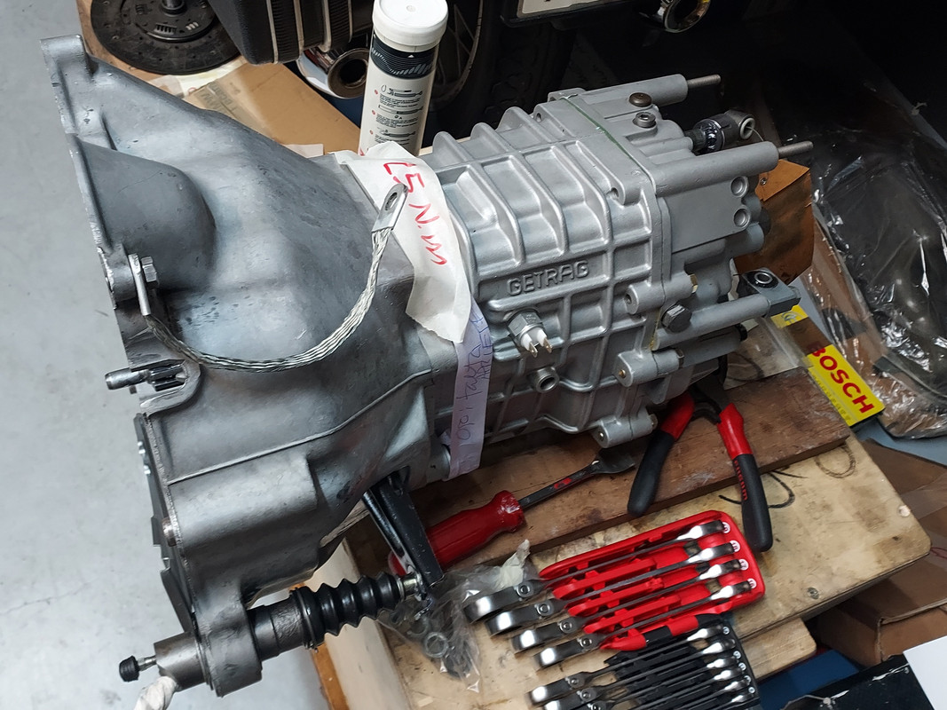 F424281F-50DA-4ADA-AFC4-A5164EF75533