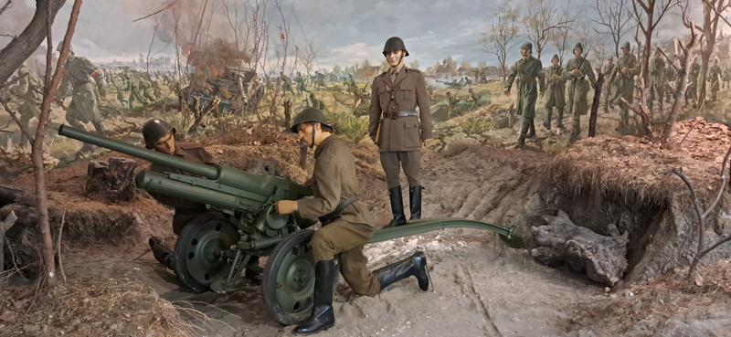 Museo militar nacional, arco de triunfo y museo nacional del pueblo. - Bucarest: Le petit Paris de l’est (16)
