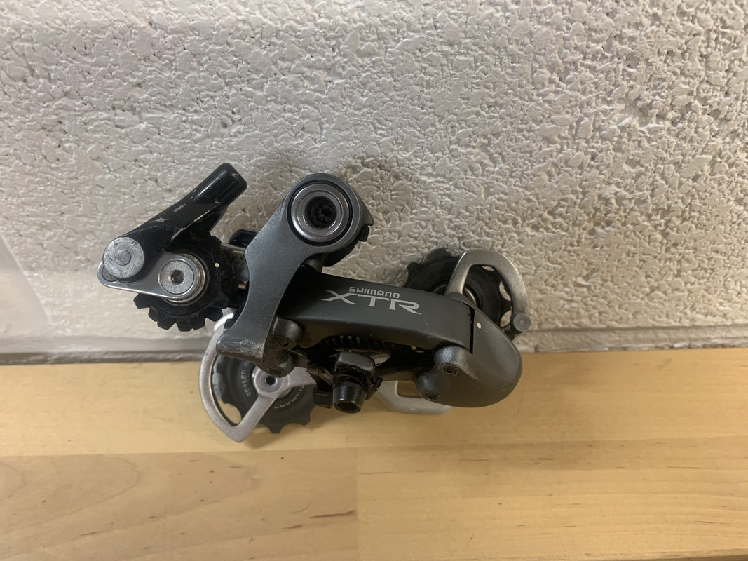 4590D935-EC43-4CCF-804D-EC40E980FFE5