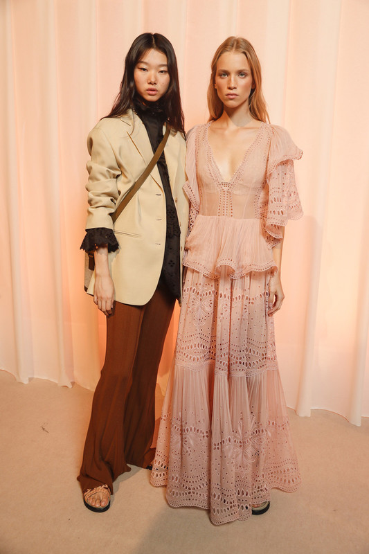 Alberta Ferretti Spring 2019 Backstage mugxB2iky8Dx