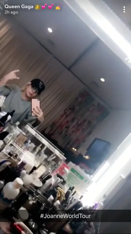 11-10-17-Snap-Chat-001.webp