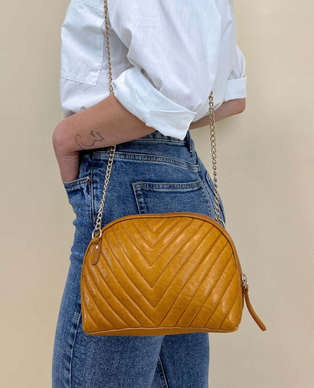 2A279-48-5_model-female1_600x600@2x