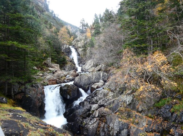 **Día 4 (31 de octubre): Gorgas de Alba y Brujas de Laspaúles - Pirineo Aragonés (3)