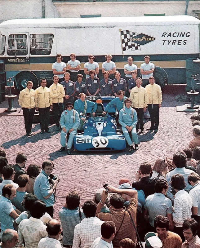 E2C5394C-E23D-4549-AA9F-223F18A0795D