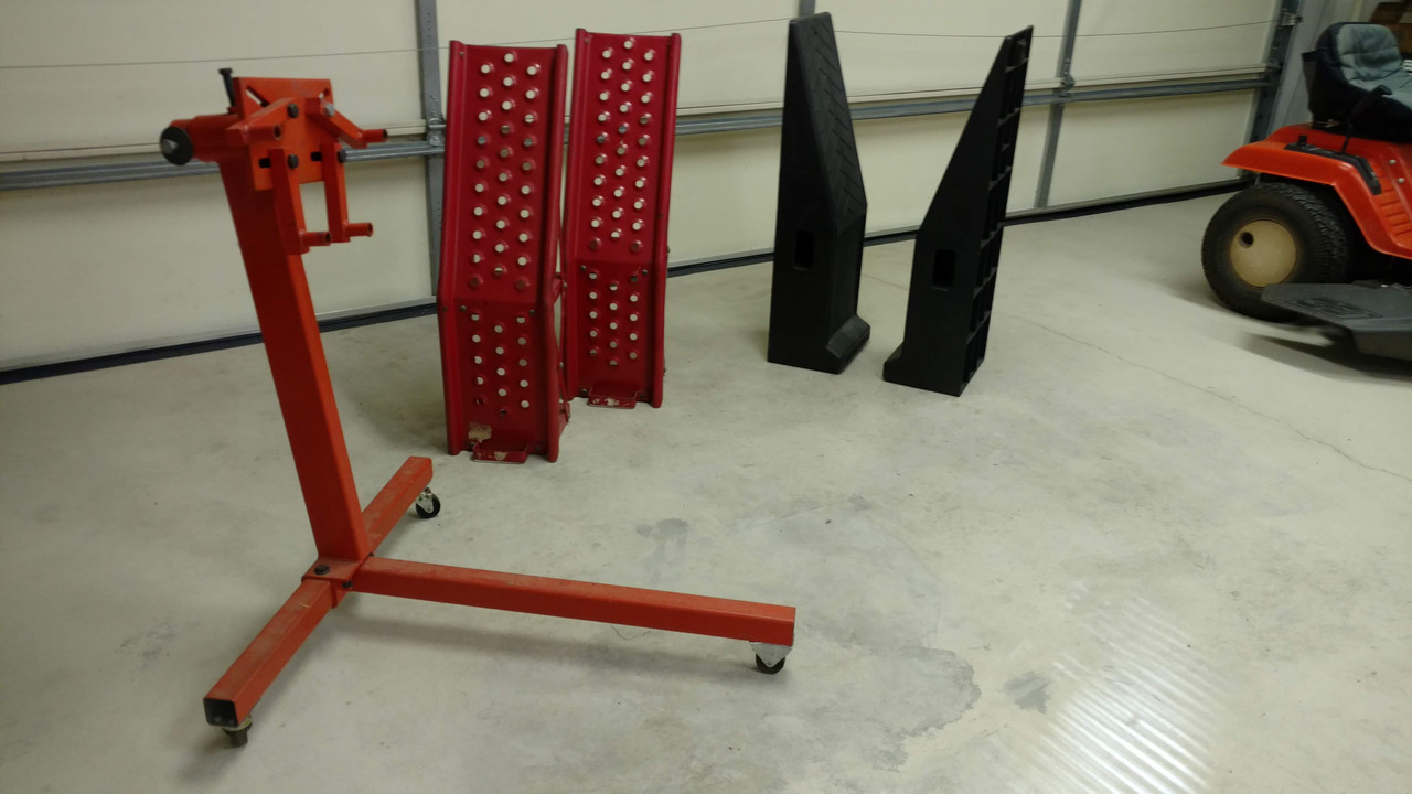 Dick R Engine Stand and Ramps