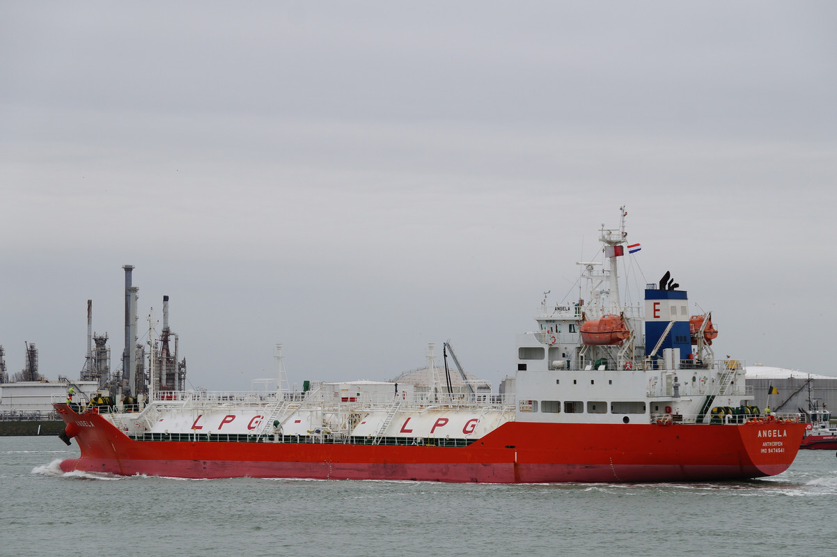 Angela '09(4) 3493gt Imo 9474541 BEL 200320 Calandkanaal©KoosGoudriaan