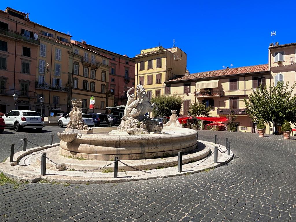 Жаркий сентябрь на побережье Тирренского моря.