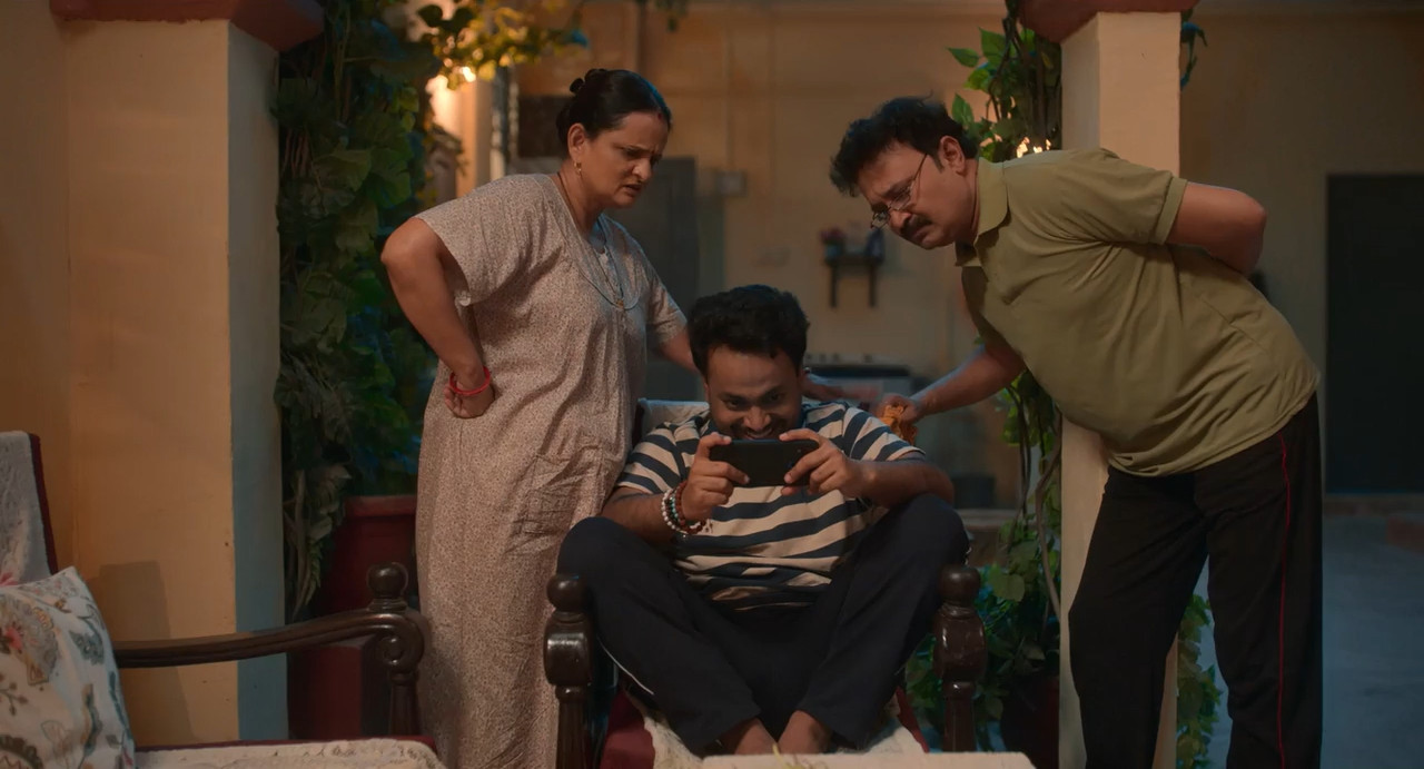 Gullak 2026 WebRip Season 5 [Hindi + Tamil + Telugu + Malayalam + Kannada] 480p 720p ESub Screenshot