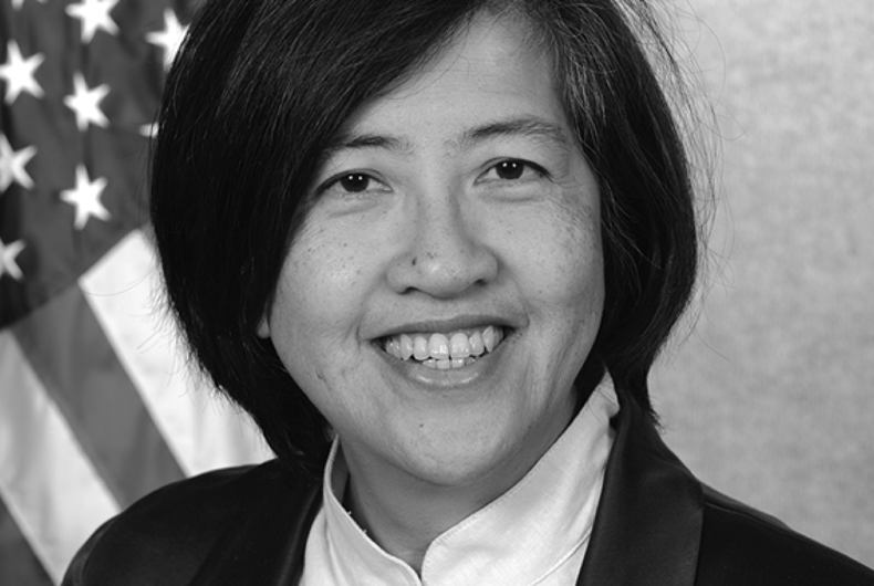 3999FB38-DC5B-47EA-84B8-0C25D71E16C8