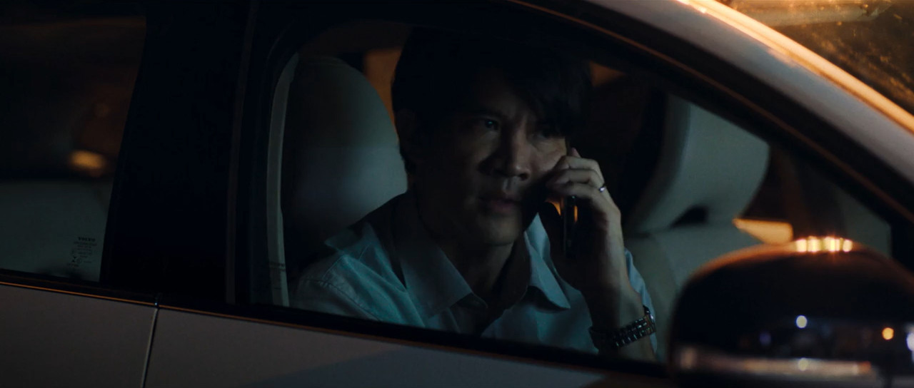 Everybody Loves Me When I'm Dead 2025 WebRip [Hindi + English] 480p 720p ESub Screenshot