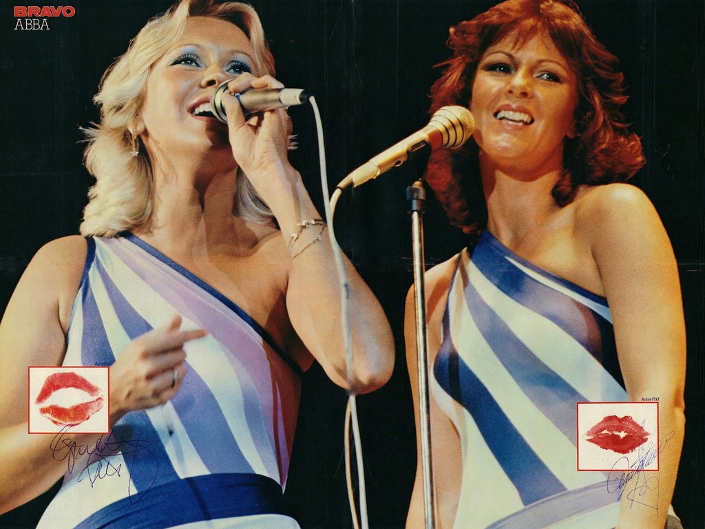 Kisses from the girls