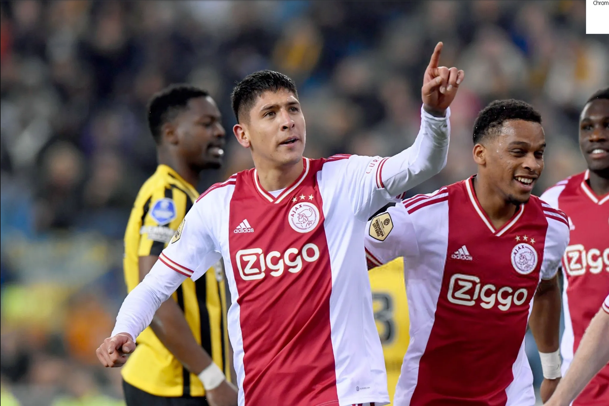 Edson Álvarez anota gol de cabeza que le da el triunfo al Ajax contra el Vitesse