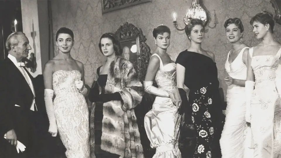 Milano Fashion Week, storia dell'evento dagli anni '70 a oggi Milano Fashion Week, storia dell'evento dagli anni '70 a oggi