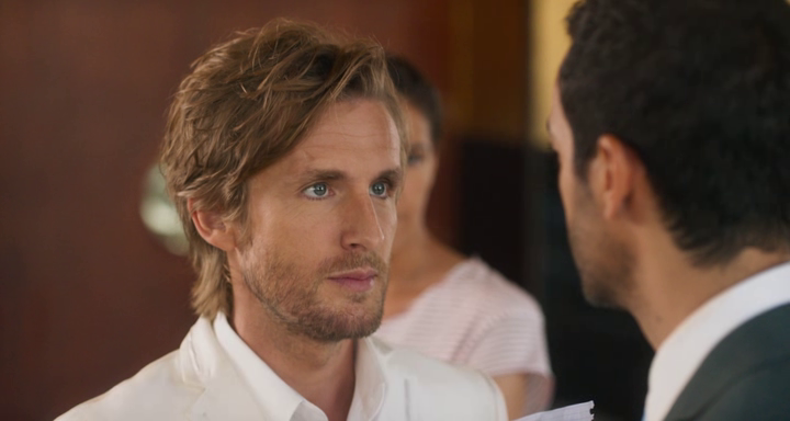 vlcsnap-2018-10-10-19h03m13s365