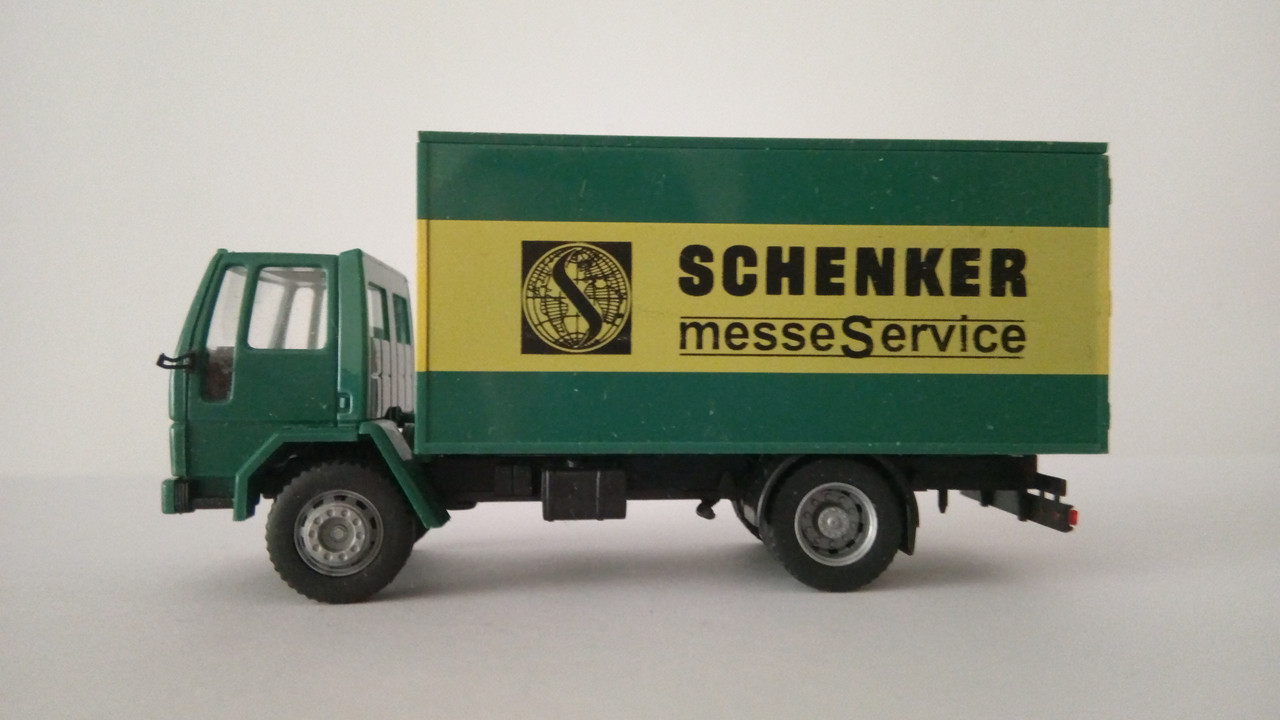 Macht (7560)